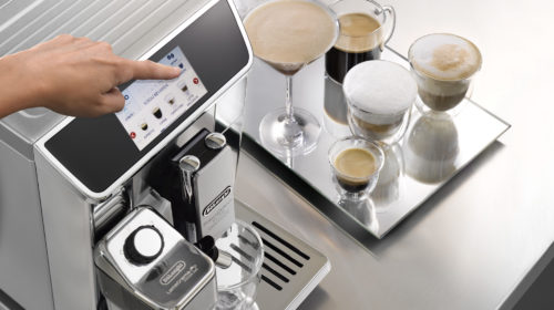 Totally vs Semi Automatic Coffee Machines: Which Is Much better?
